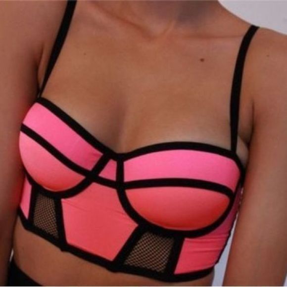 BALANCED TECH COLOUR BLOCKED SWIM TOP/sport bra. Sz MED. BNWOT - Picture 5 of 11